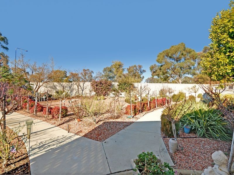 26 Edman Close, Florey ACT 2615