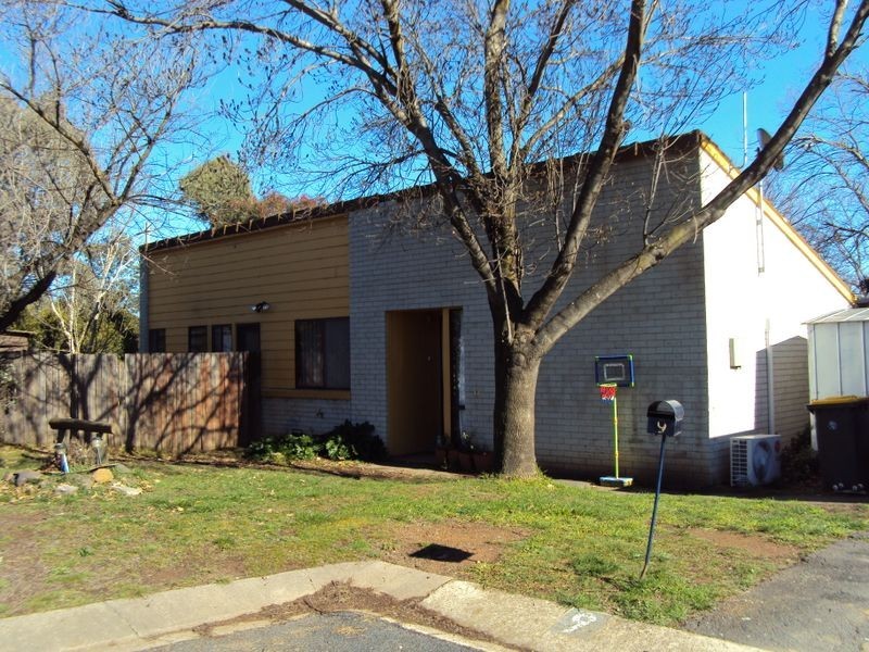 9 Napthali Close, Charnwood ACT 2615