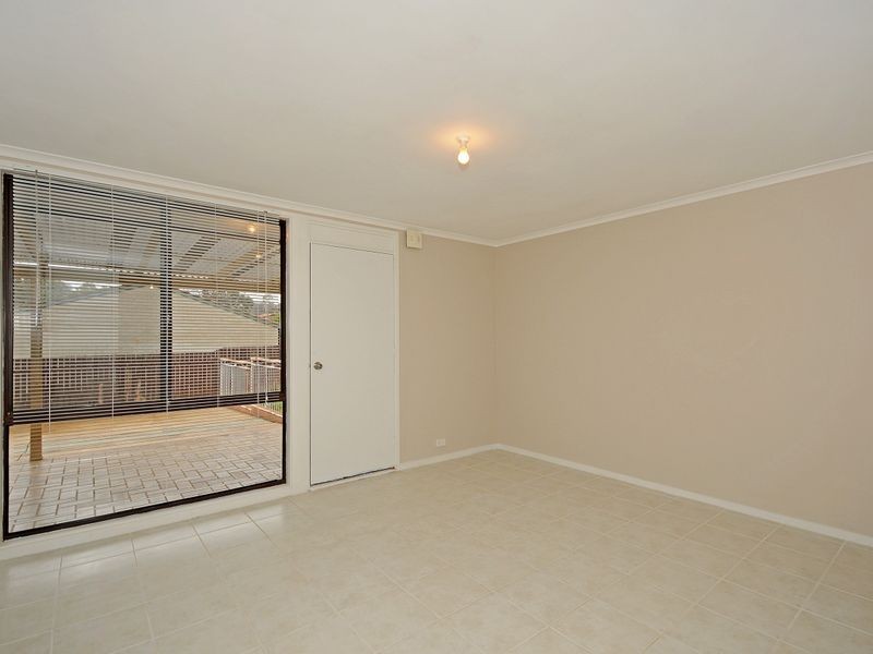 17 Crowley Court, Charnwood ACT 2615