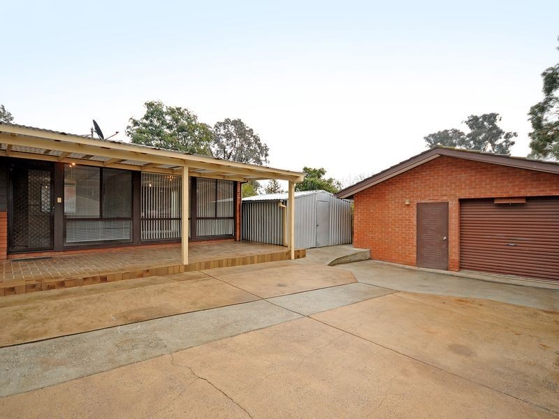 17 Crowley Court, Charnwood ACT 2615