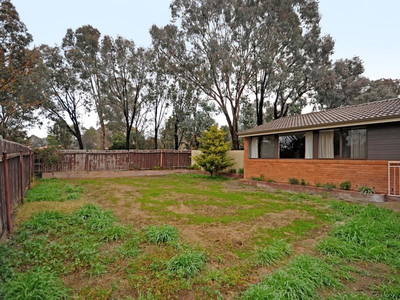 17 Crowley Court, Charnwood ACT 2615