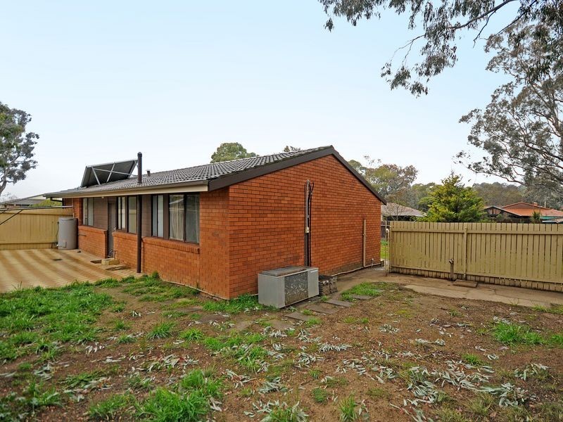 17 Crowley Court, Charnwood ACT 2615