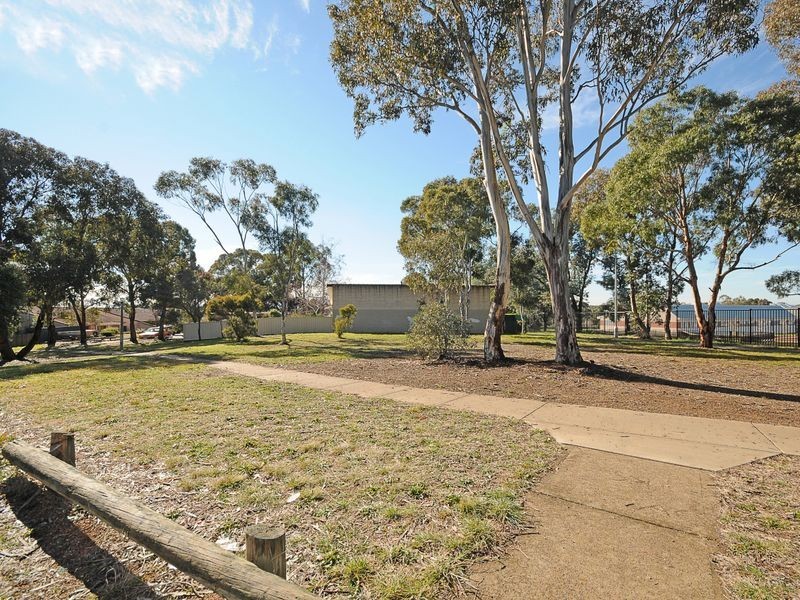11 Scobie Place, Holt ACT 2615