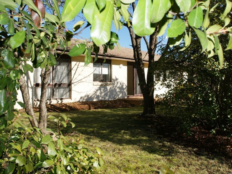31 Dalley Crescent, Latham ACT 2615