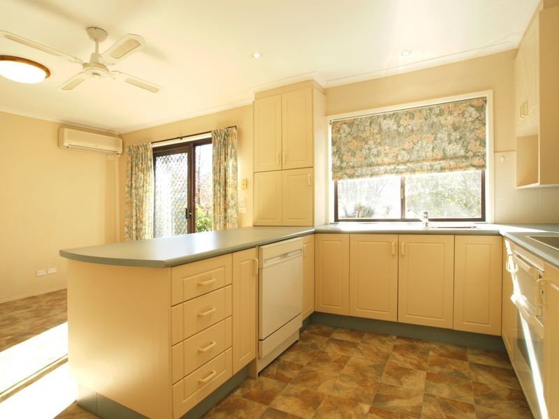 31 Dalley Crescent, Latham ACT 2615