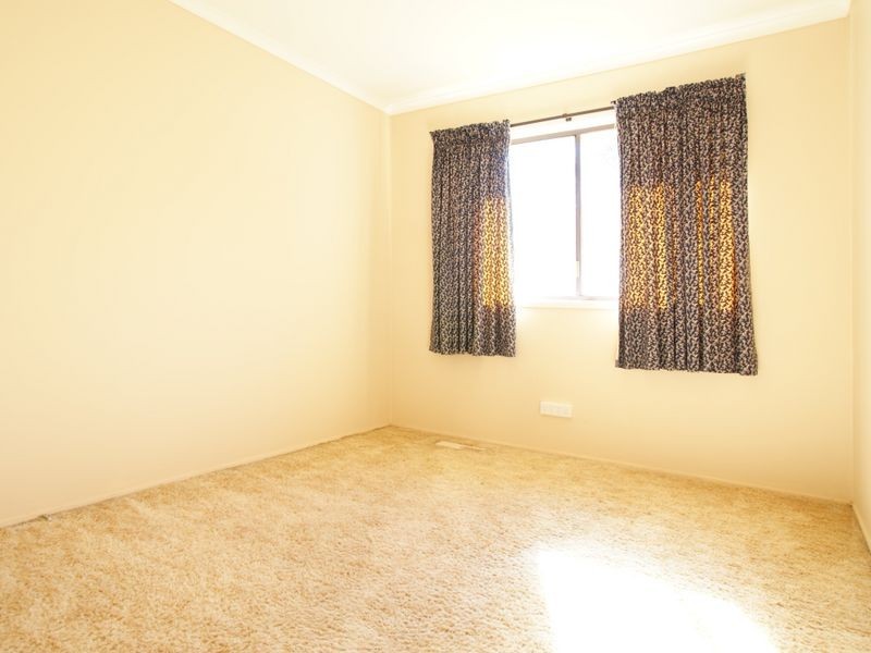 31 Dalley Crescent, Latham ACT 2615