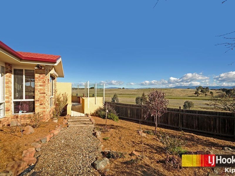 76 Hugh Mckay Crescent, Dunlop ACT 2615