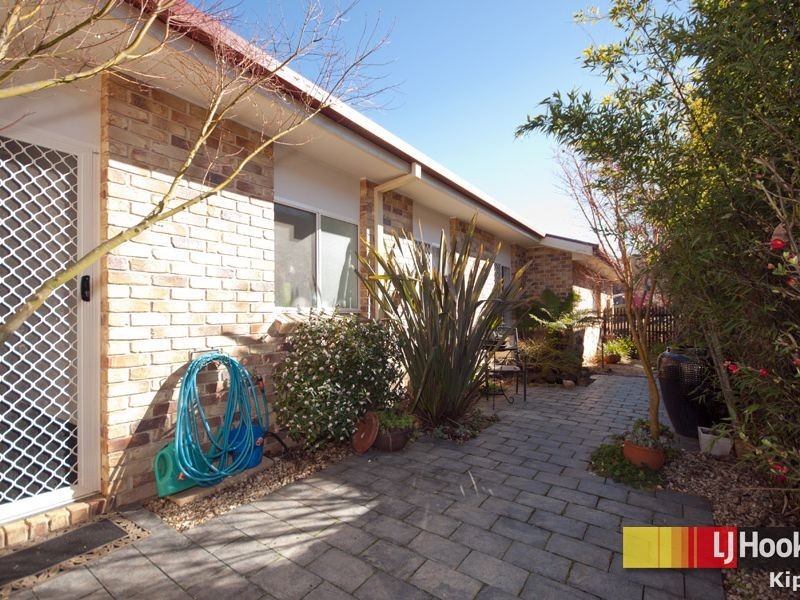 76 Hugh Mckay Crescent, Dunlop ACT 2615