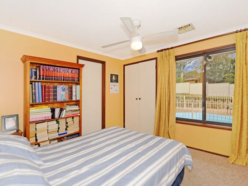8 Arietta Close, Charnwood ACT 2615