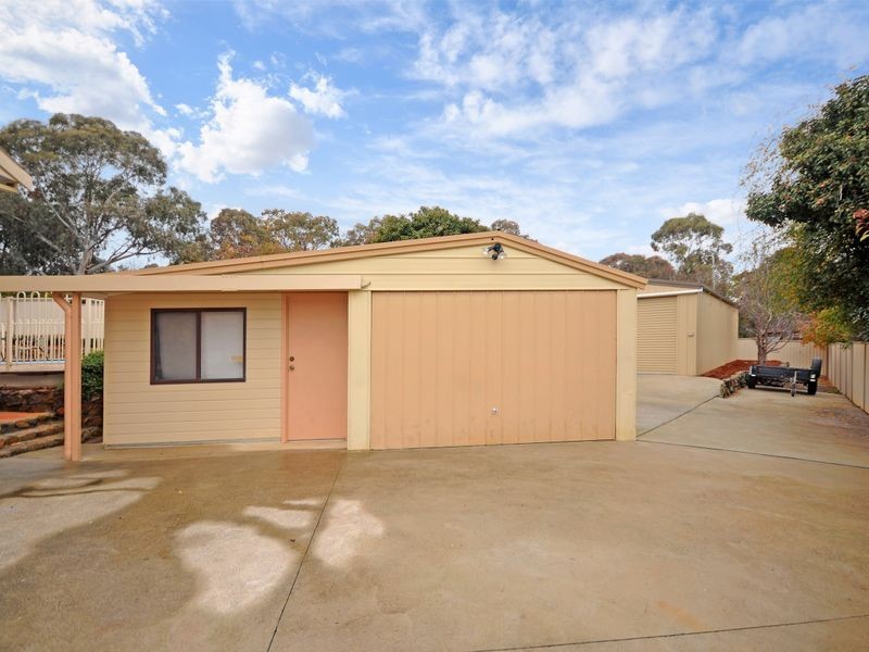 8 Arietta Close, Charnwood ACT 2615