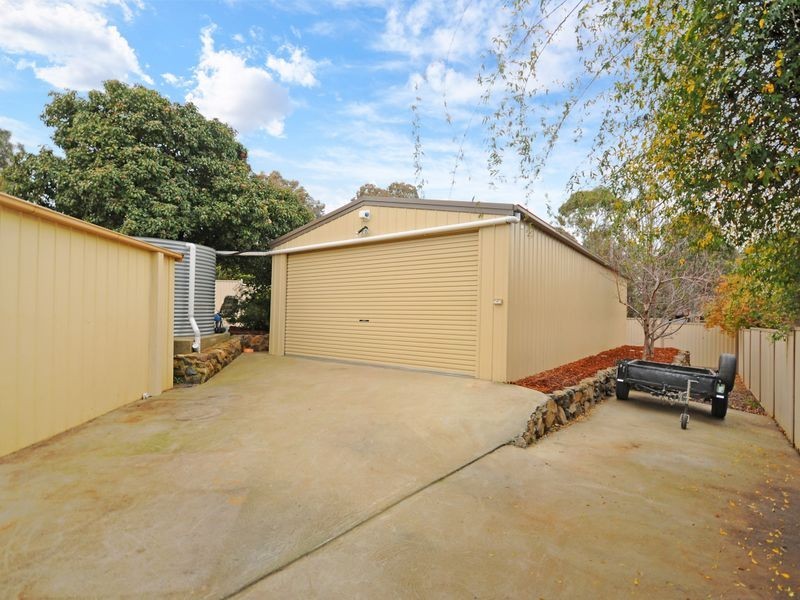 8 Arietta Close, Charnwood ACT 2615