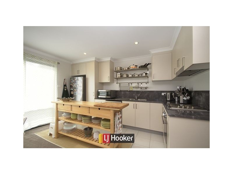 2/4 Jeff Snell Crescent, Dunlop ACT 2615