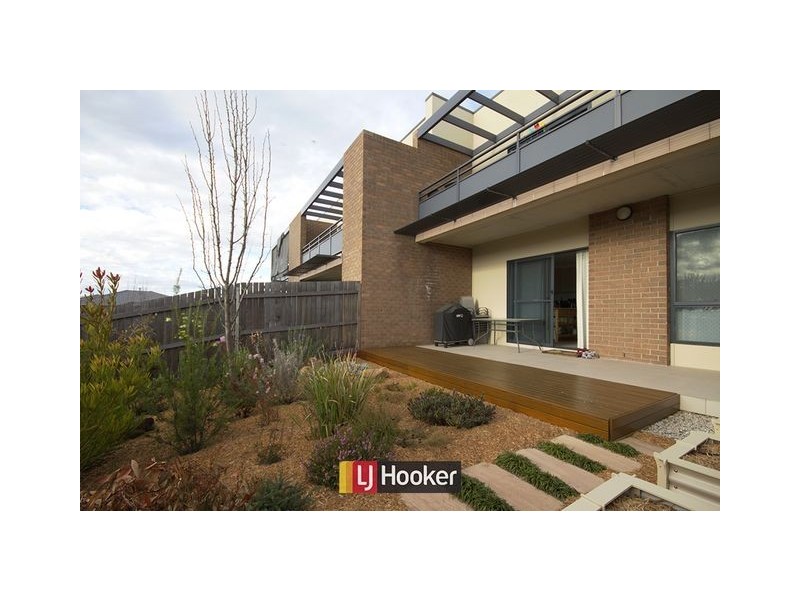 2/4 Jeff Snell Crescent, Dunlop ACT 2615