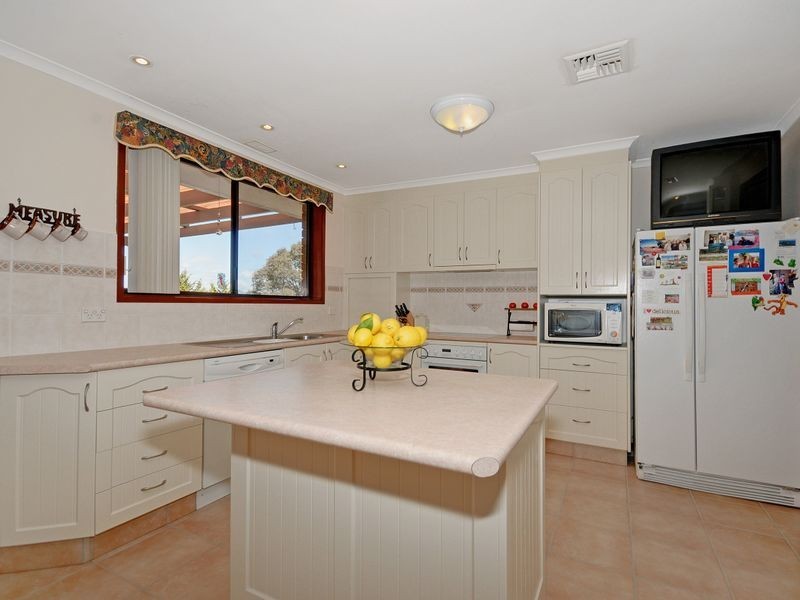 36 Jauncey Court, Charnwood ACT 2615