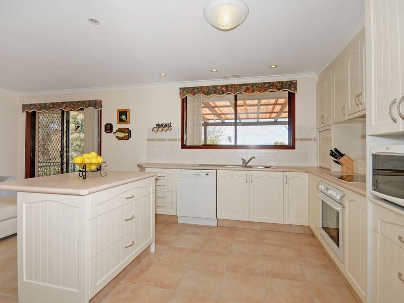 36 Jauncey Court, Charnwood ACT 2615