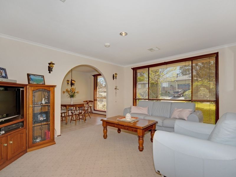 36 Jauncey Court, Charnwood ACT 2615