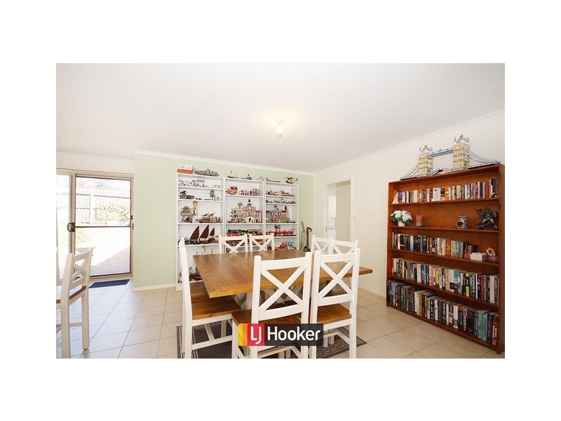 1/14 Pannameana Crescent, Jerrabomberra NSW 2619