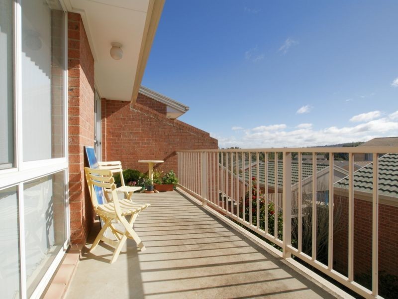 100/15 John Cleland Crescent, Florey ACT 2615