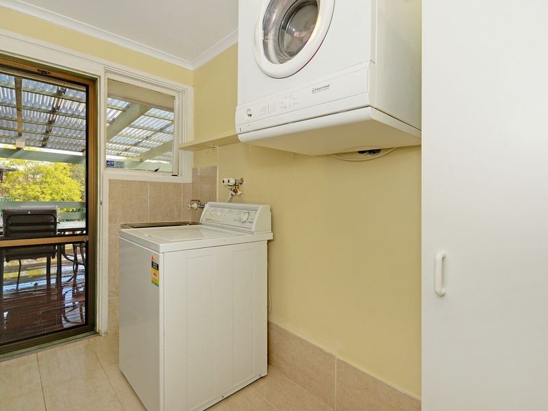 6 Birnie Place, Charnwood ACT 2615