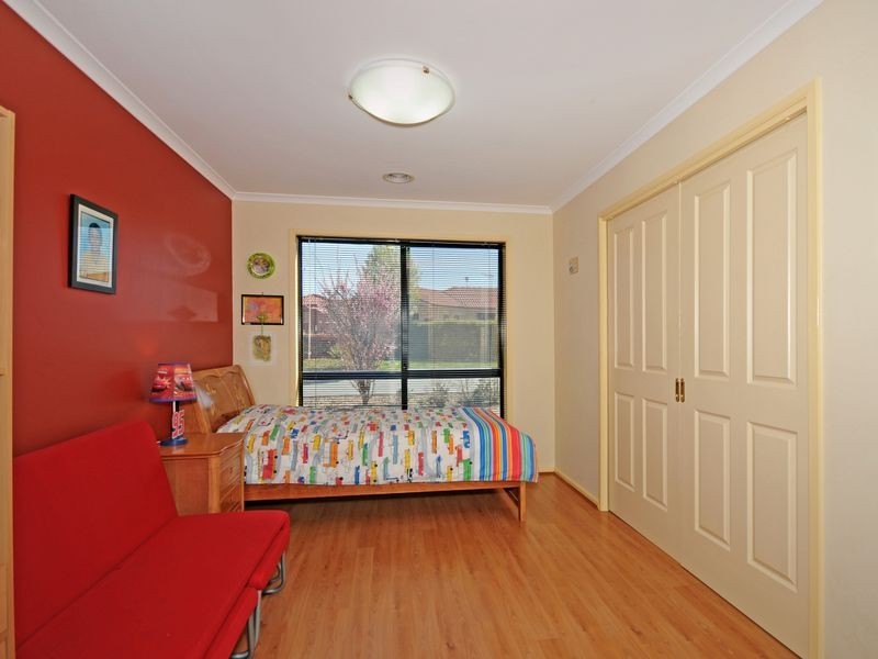 2 Edgley Place, Dunlop ACT 2615