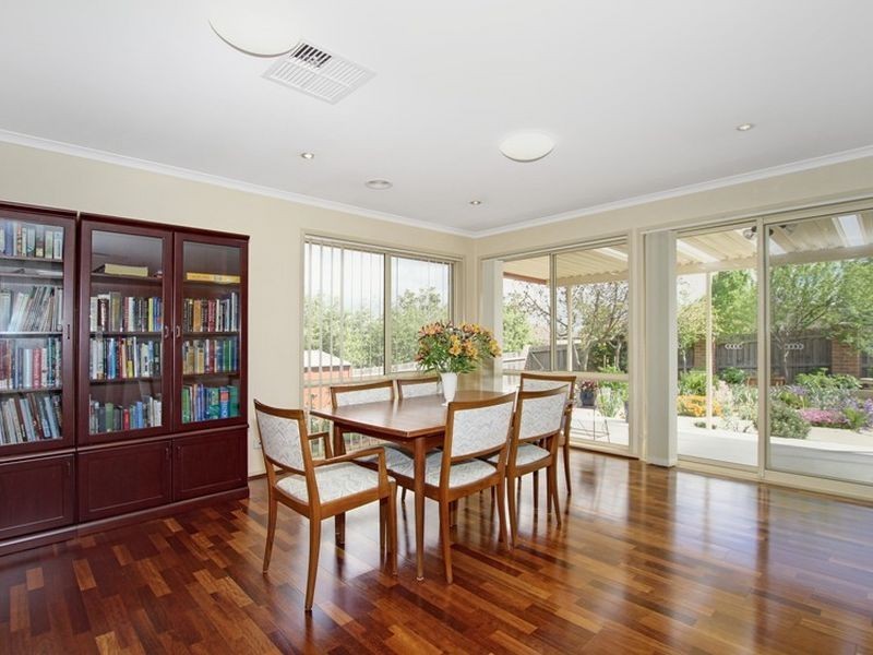 2 Tarrant Crescent, Dunlop ACT 2615