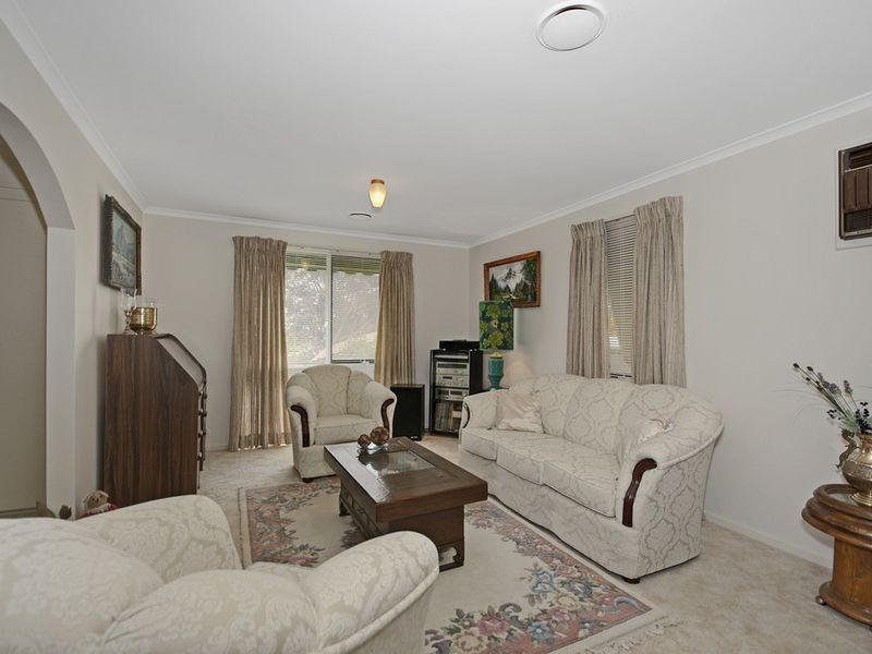 9 Birnie Place, Charnwood ACT 2615
