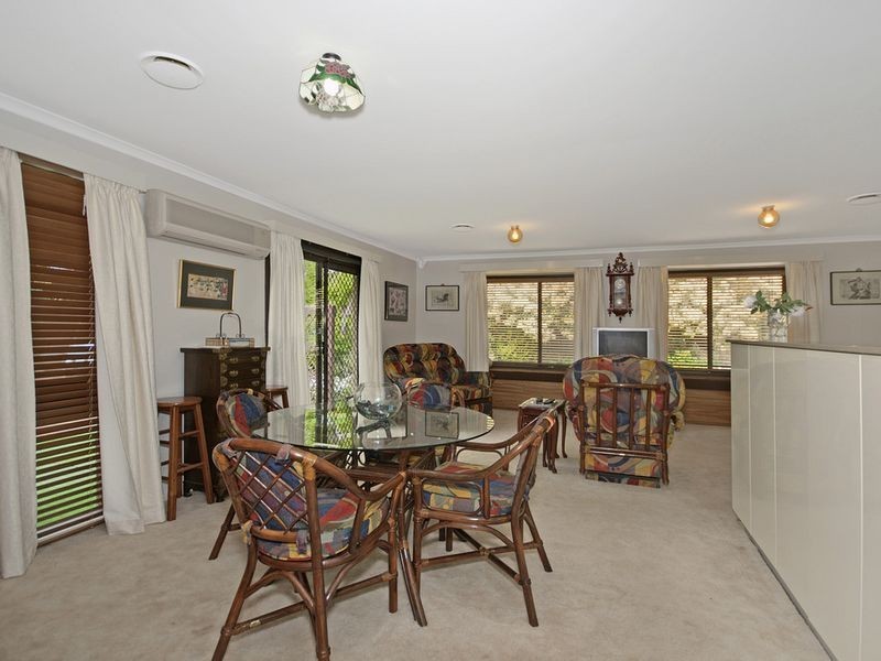 9 Birnie Place, Charnwood ACT 2615