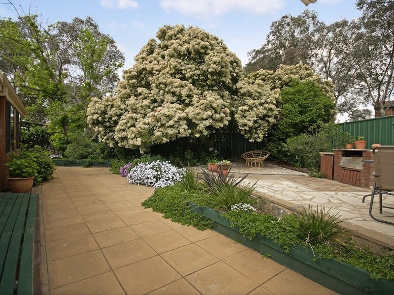 9 Birnie Place, Charnwood ACT 2615