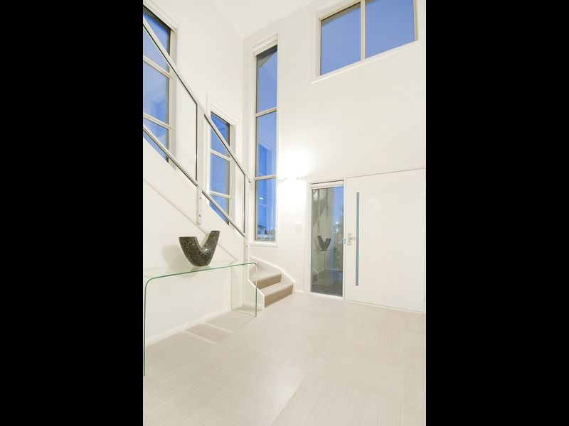 2 Sanger Street, Franklin ACT 2913