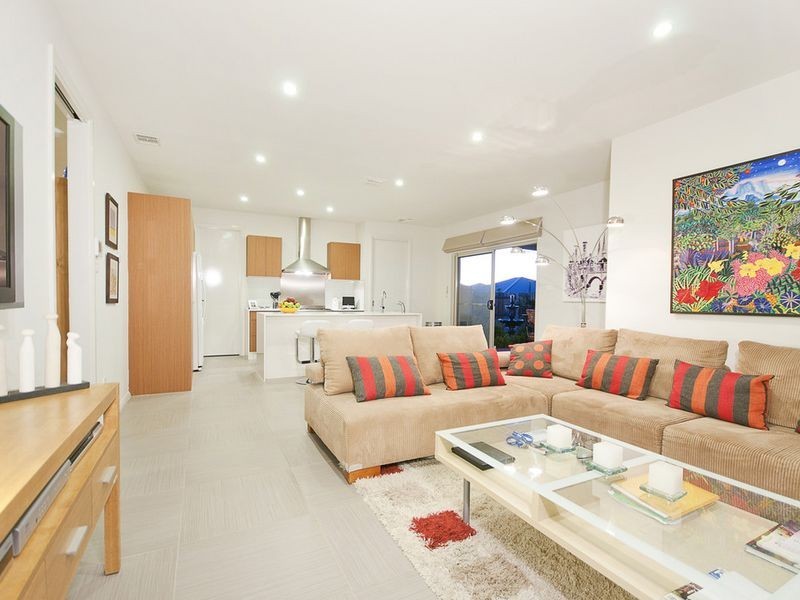 2 Sanger Street, Franklin ACT 2913