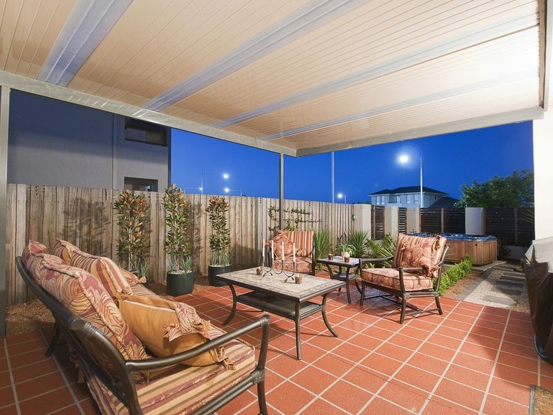 2 Sanger Street, Franklin ACT 2913