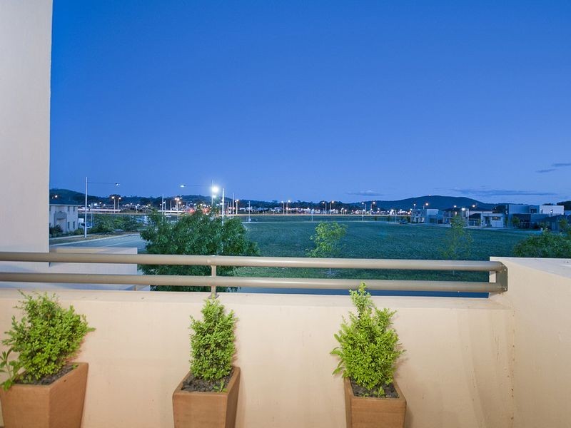 2 Sanger Street, Franklin ACT 2913