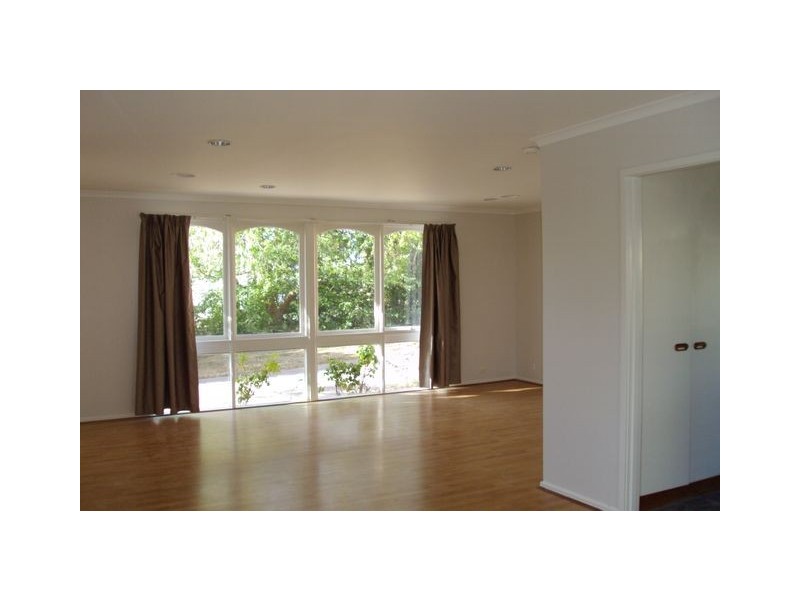 1 Balanu place, Giralang ACT 2617