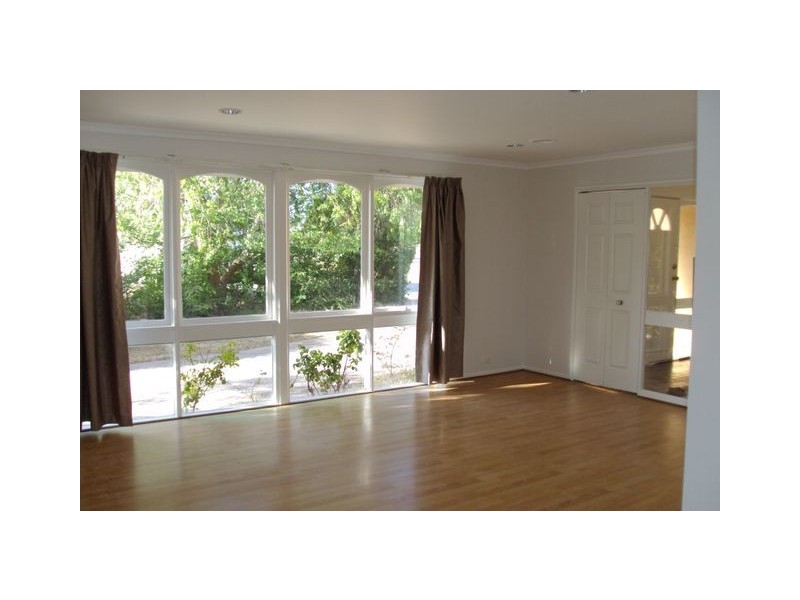 1 Balanu place, Giralang ACT 2617