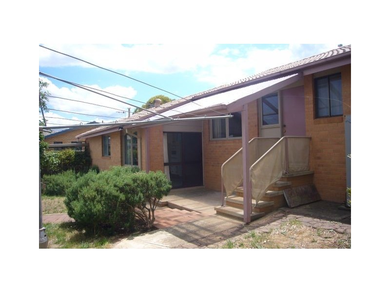 1 Balanu place, Giralang ACT 2617