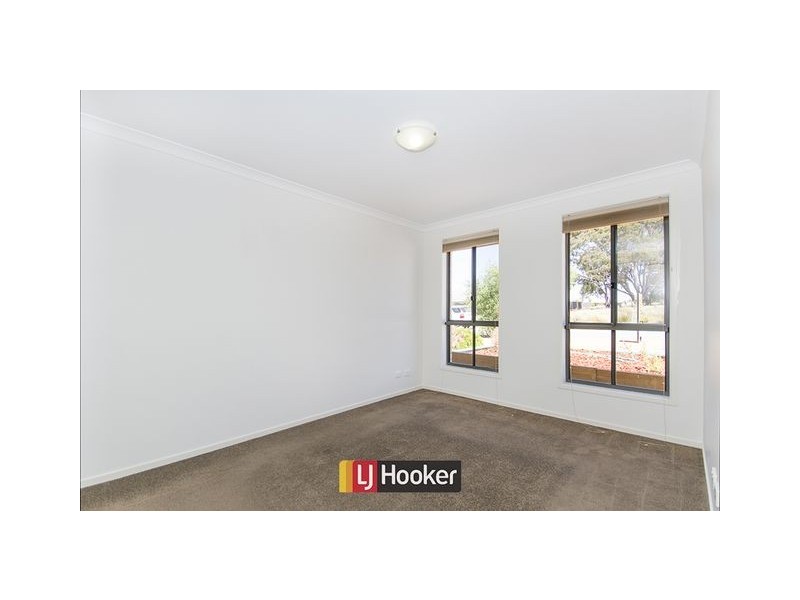 18 John Holt Street, Macgregor ACT 2615