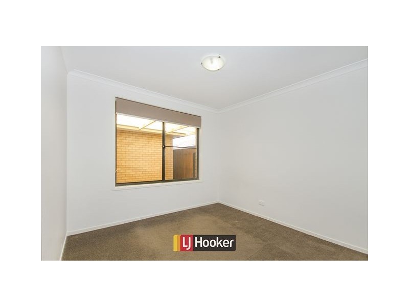 18 John Holt Street, Macgregor ACT 2615
