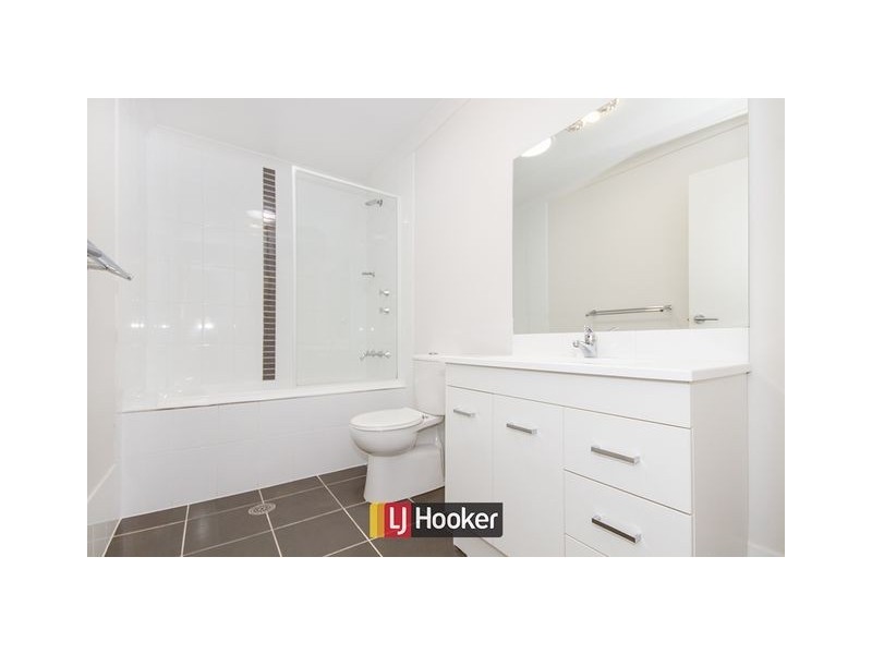 18 John Holt Street, Macgregor ACT 2615