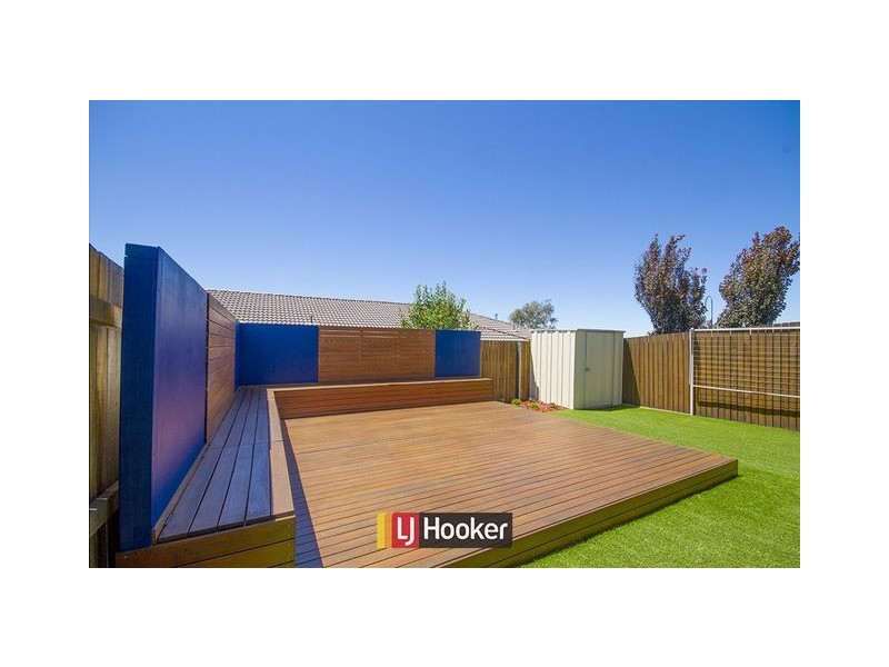 18 John Holt Street, Macgregor ACT 2615