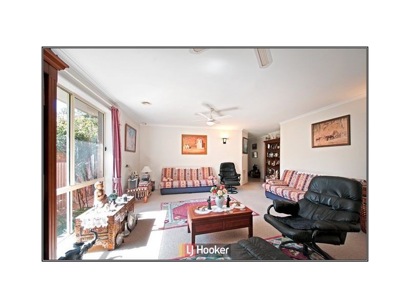 8/106 Britten-Jones Drive, Holt ACT 2615