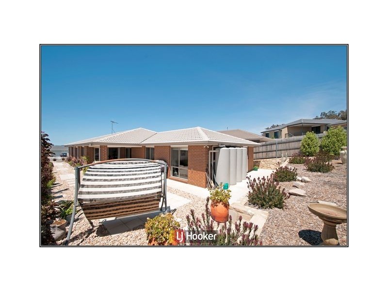 9 Winchester Street, Casey ACT 2913