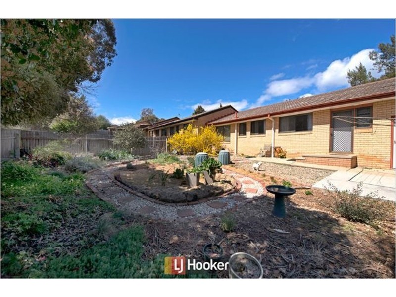 24 Macfarlan Place, Latham ACT 2615