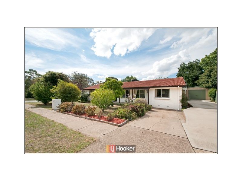 18 Beaurepaire Crescent, Holt ACT 2615