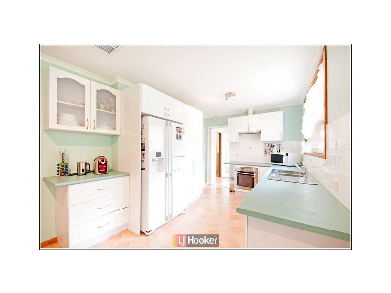 18 Beaurepaire Crescent, Holt ACT 2615