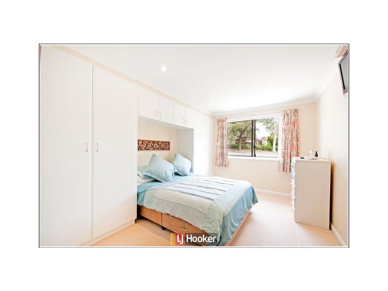 18 Beaurepaire Crescent, Holt ACT 2615