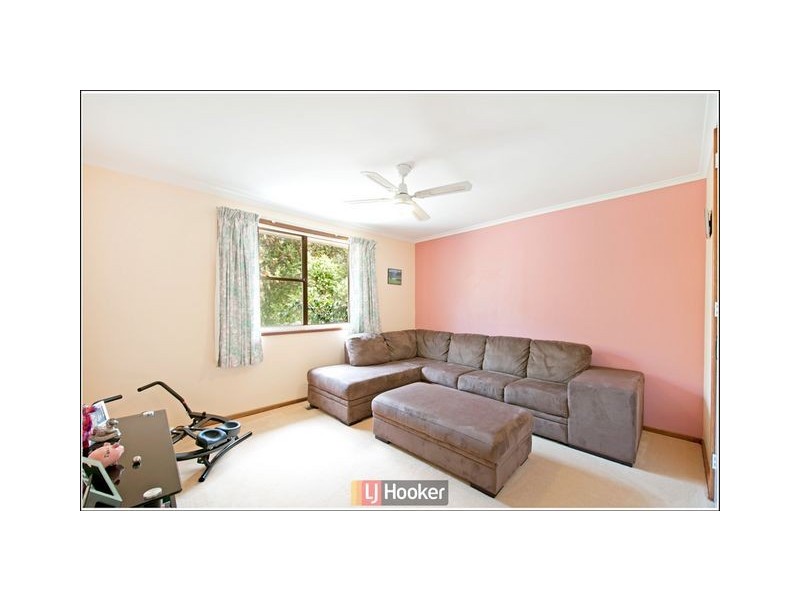 18 Beaurepaire Crescent, Holt ACT 2615