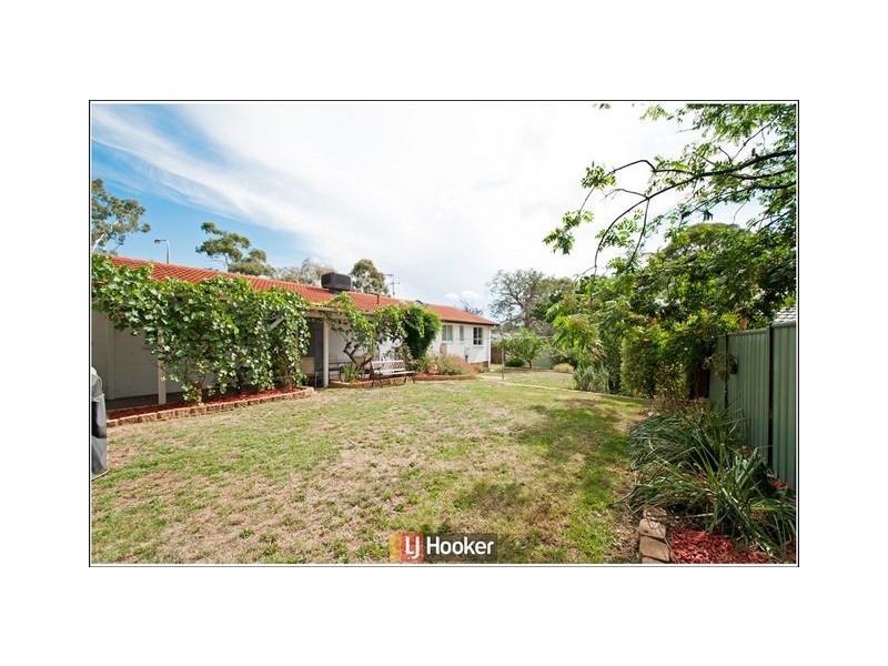 18 Beaurepaire Crescent, Holt ACT 2615