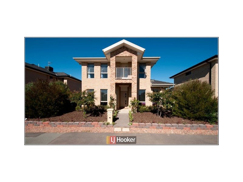 136 Hoskins Street, Franklin ACT 2913