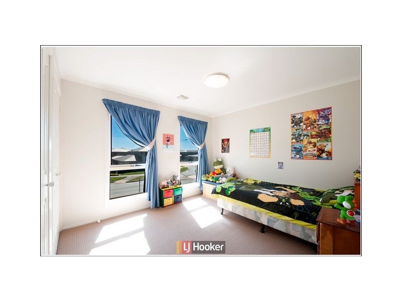 136 Hoskins Street, Franklin ACT 2913