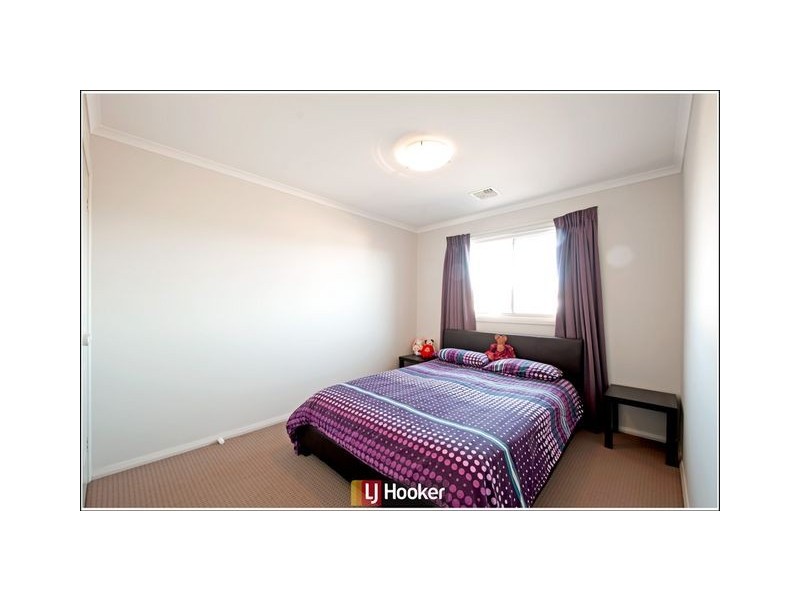 136 Hoskins Street, Franklin ACT 2913